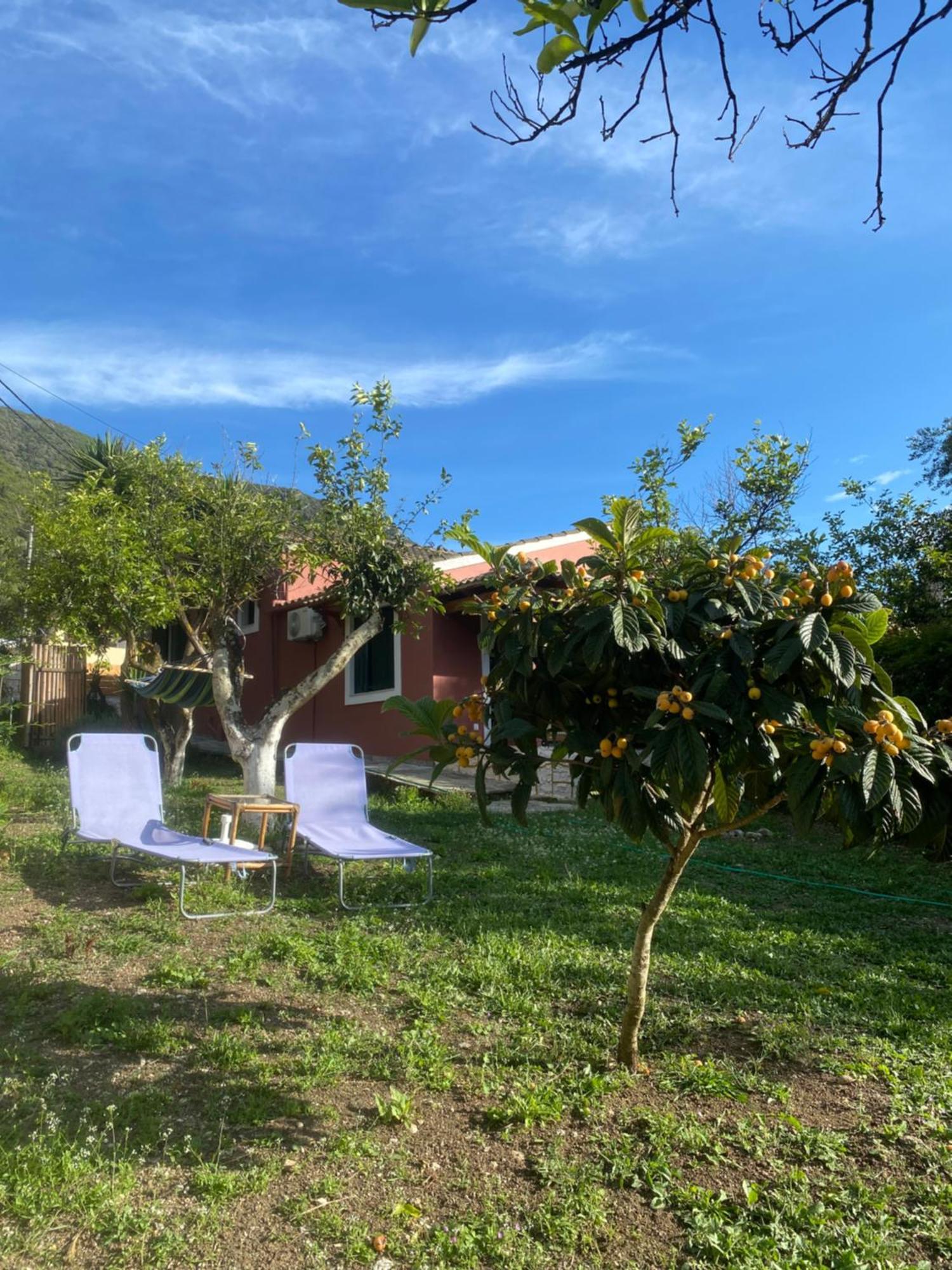 Casa Piccolino Villa Paramonas  Buitenkant foto